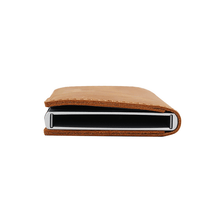 Load image into Gallery viewer, Indu - Leather Trifold - wallet - Debeau
